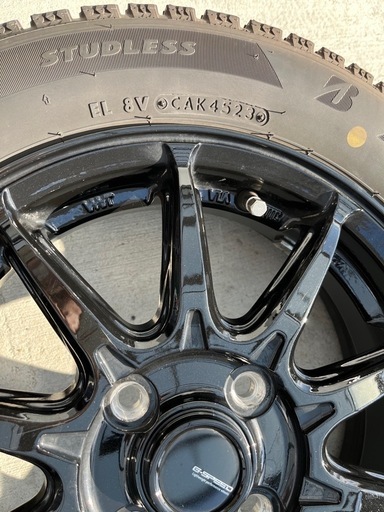 ⭐︎2023年製スタッドレスタイヤ⭐︎バリ溝⭐︎155/65R14 BLIZZAK VRX2