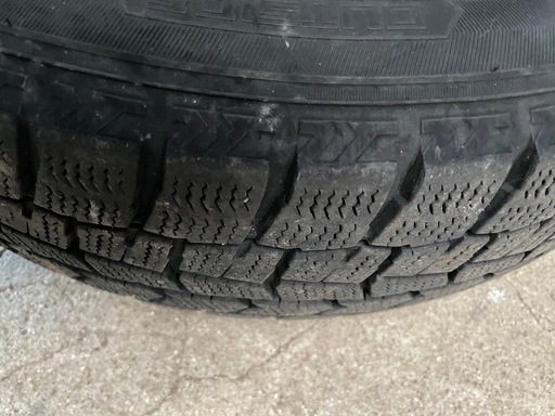 スタッドレス　165 70R 14  ヴィッツなど