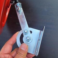 カーブミラー  小さいへこみ有りの画像