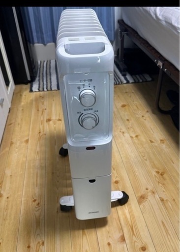 アイリスオーヤマ　オイルヒーター　POH-1200KS-W ホワイト