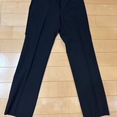 男性用スーツ(黒 )
の画像