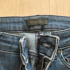 ユニクロジーンズ★美品★海外モデルの画像