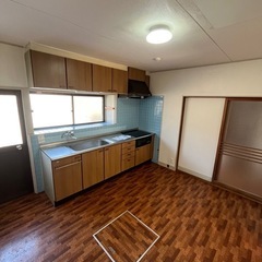 大垣市からすぐ！安八郡神戸町6DK戸建て❣️ 🉐敷金礼金無料 🚃駅から徒歩圏内 🐈ペット飼育可【頭数制限無し】 🇺🇸外国人歓迎 🛠️DIY可 ✨岐阜県安八郡神戸町戸建て🏠  − 岐阜県