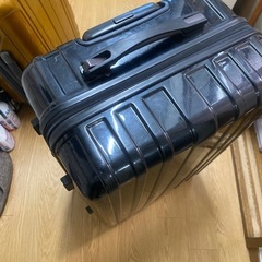 キャリーケース　黒の画像