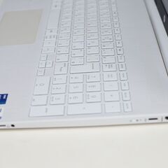 中古良品ノートパソコン HP 15s-fq5044TU Windows11+office 爆速SSD512GB core i7-1255U/メモリ16GB/15.6インチ/無線内蔵/webカメラ/24H2の画像