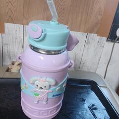 水筒の画像