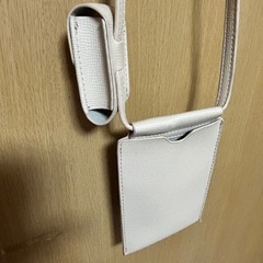 スマホショルダー  ベージュの画像