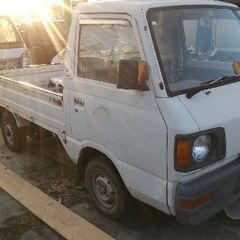 希少車   サンバートラックの画像