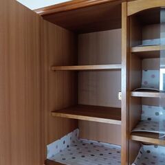 食器棚（古いですが丈夫でしっかりしてます）の画像