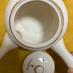 急須&湯呑み5脚セットその他お皿有りますの画像