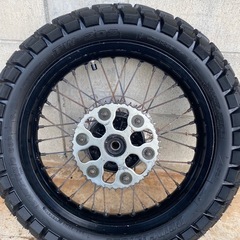 TW202 ホイル付きタイヤ