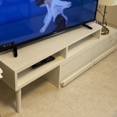テレビ台の画像