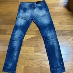 スキニージーンズ格安の画像