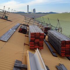 板金屋根工事　作業員募集　社保あります。の画像