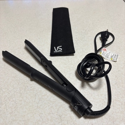 VIDAL SASSOON アイロン（ブラック）
