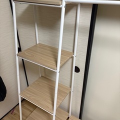 ハンガーラック
の画像