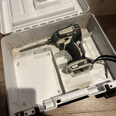 電動ドライバー　ケース付き
