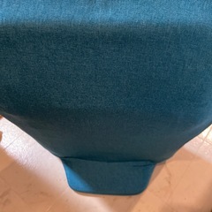 座椅子ターコイズブルーの画像