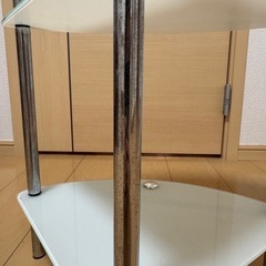 ガラスラック　コーナーテーブルの画像