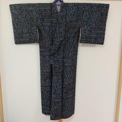 ブルー　赤　絣着物の画像