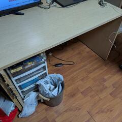 テーブル