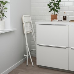 【値下げしました】IKEA カウンターチェア　折りたたみ式　2脚 の画像