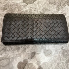 値下げしました！BOTTEGA VENETA 長財布の画像