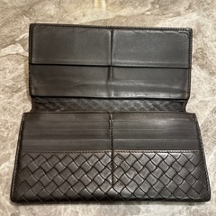 値下げしました！BOTTEGA VENETA 長財布の画像