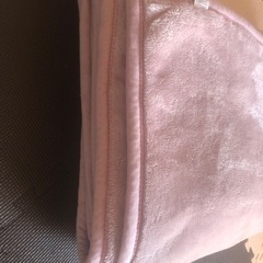 毛布中古　140✖️200サイズ　ポリエステル素材の画像