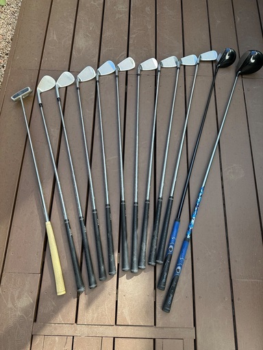 古いグルフクラブ一式をお譲りします