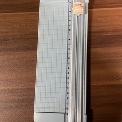 ペーパーカッター 断裁機