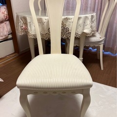 ※今月中に買い手が見つからなければ掲載終了します！！【取りに来ていただける方限定】東海家具　フルール　ダイニングテーブル・チェア2脚  の画像