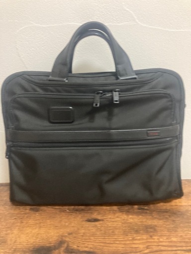 トゥミ　ビジネスバッグ