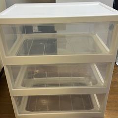 キャスター付き3段ボックスの画像