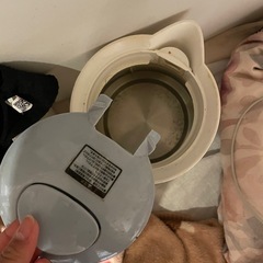 電気ポットの画像
