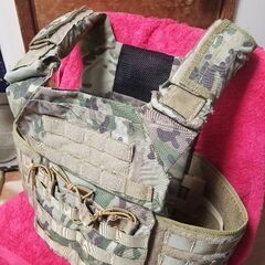 サバゲー　迷彩　タクティカル　ベスト　ミリタリー　装備の画像