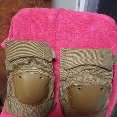 サバゲー　 ニーパッド　ニーパット ミリタリー　米軍　装備