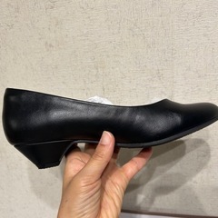 究極のプレーンパンプス　ブラック　25センチ