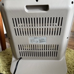 【ほぼ未使用】電気ストーブの画像