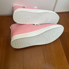 新品未使用　ハイカットスニーカー　25の画像