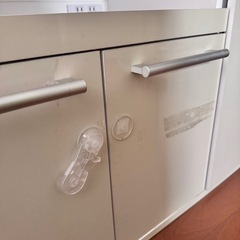 食器棚の画像