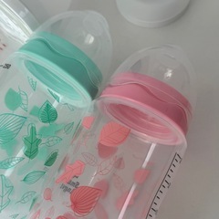 お譲り先決定＊哺乳瓶 まとめて4つ ピジョン 西松屋の画像
