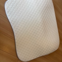 ニトリ(NITORI) 肩・首・背中も支える枕