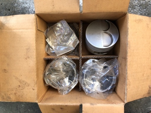 Nissan 日産 A14エンジン用ピストン4個組