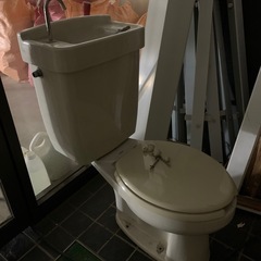 トイレ便器差し上げます！