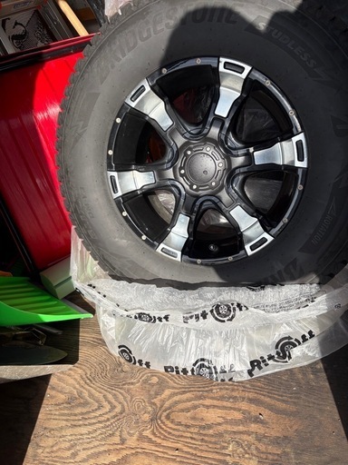 プラド　ハイラックス等スタッドレスホイールセット