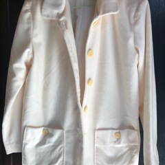 【3月末まで。あげます】白のジャケット