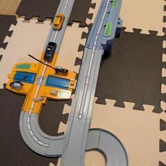トミカ　道路やプラレールと連結