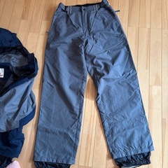 値下げ、スキー、スノーボードウェア、サイズＭの画像