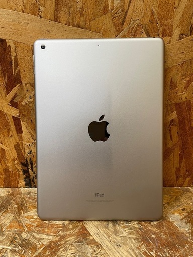 C(7019) iPad 第5世代 Wi-Fi 32GB 本体 シルバー MP2F2J/A A1822 シルバー 動作確認済み アップ